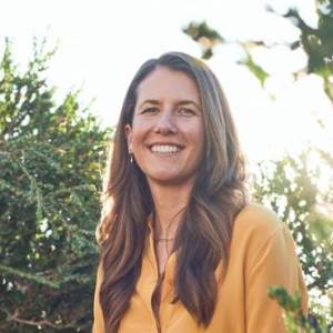 Kellie Hinze, Board Member